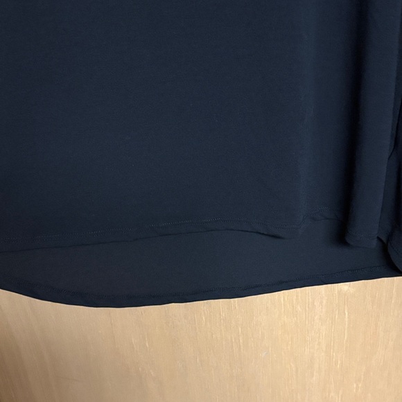 LuLaRoe L Solid Black Lynnae Women's Long Sleeve Top - Picture 5 of 9